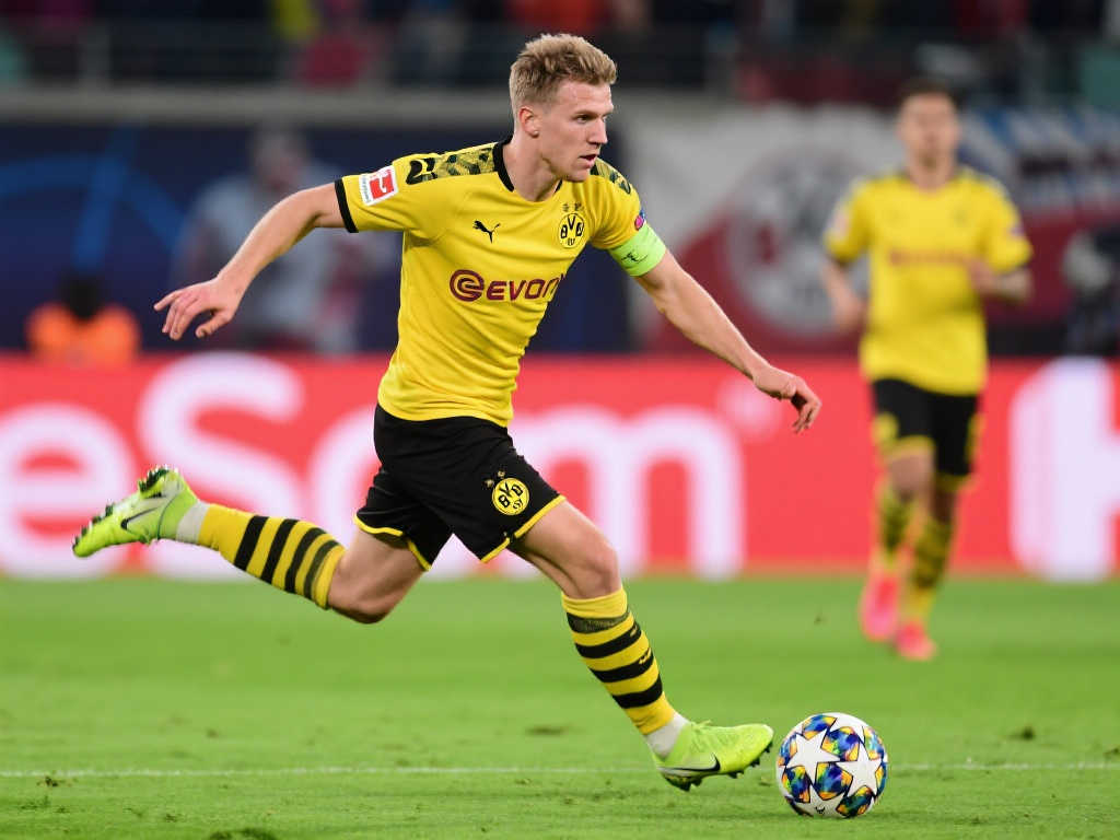 虽然他进入 虽然他进入