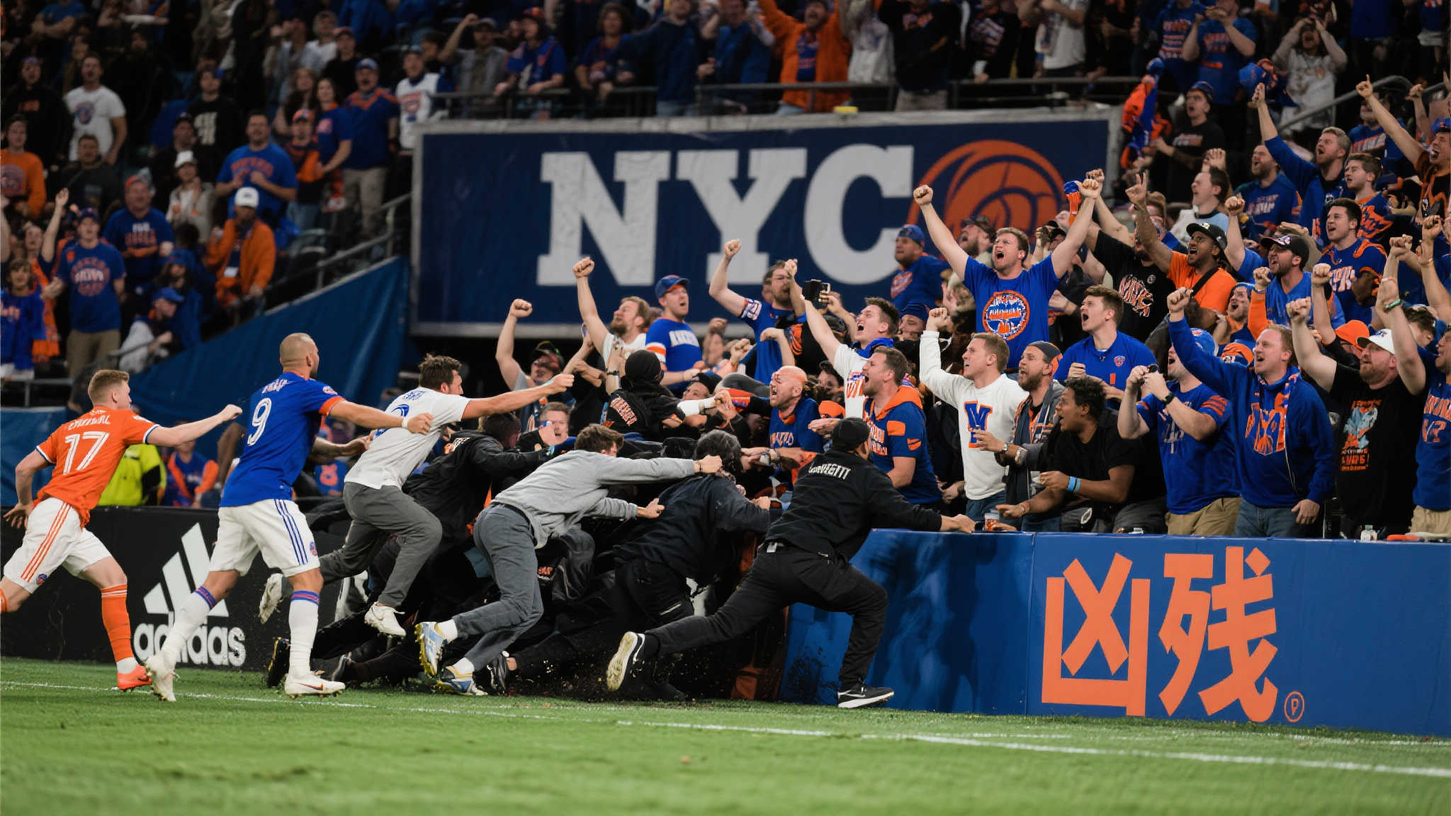 更是一种对 更是一种对